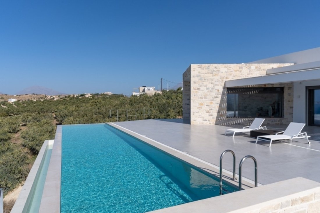 Villa in Community of Kamilarion, Tybakio, Greece 1 - 16463548
