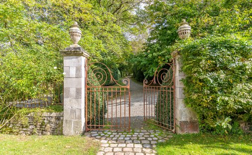 For Sale Stunning Chateau In Private Location, Close To Aignan