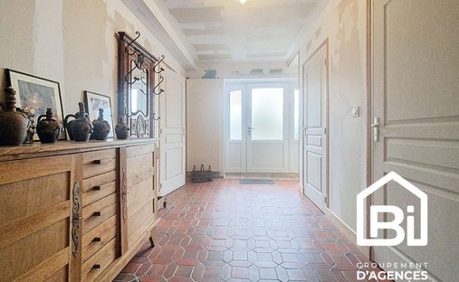 20 Minutes From The Sea : 19th C. Neogothic Style Chateau In Normandy