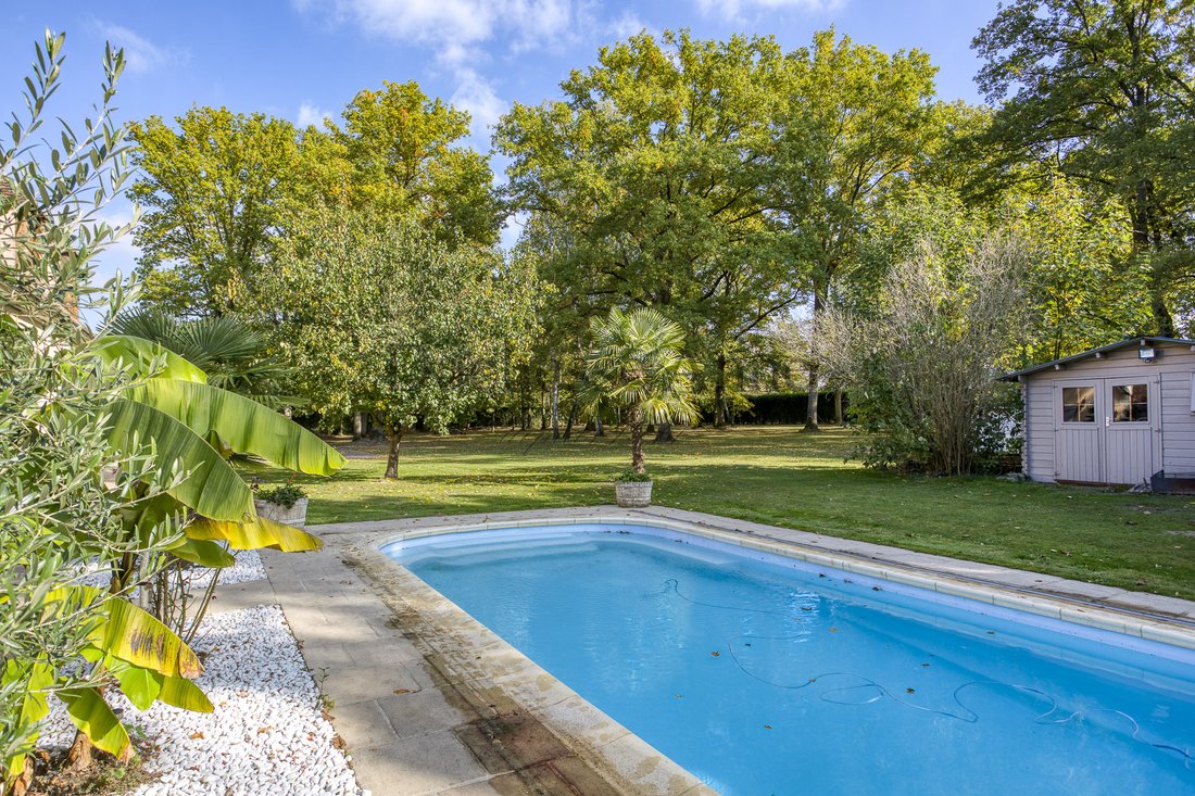 House in Montfort-l'Amaury, Ile-de-France, France 4 - 16417047