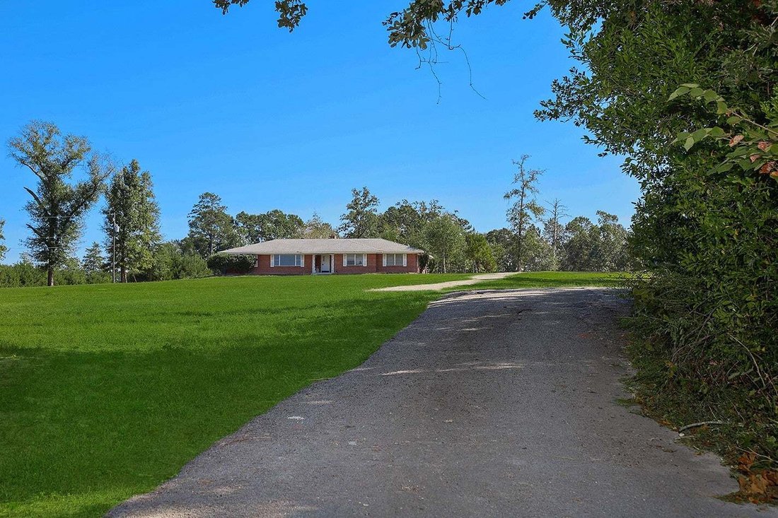 House in Huntsville, Texas, United States 4 - 16462927