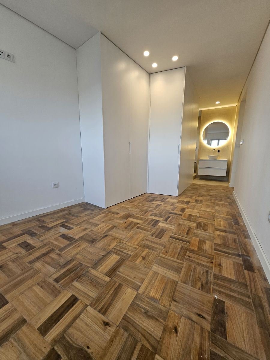 Apartment in Cedofeita, Santo Ildefonso, Se, Miragaia, Sao Nicolau e Vitoria, Porto District, Portugal 2 - 16464555