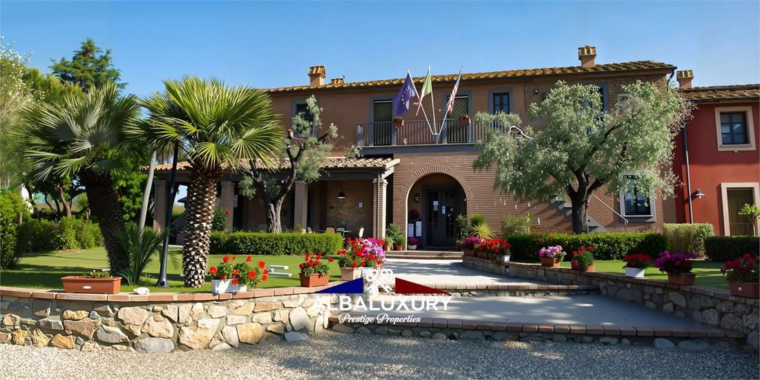 Villa in Castagneto Carducci, Tuscany, Italy 2 - 15362652