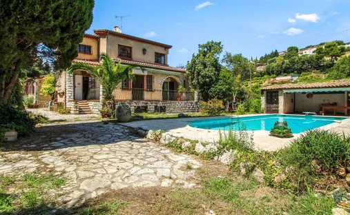 Villa in Collettes Bréguières-Les Vaux, Cagnes-sur-Mer, France 1
