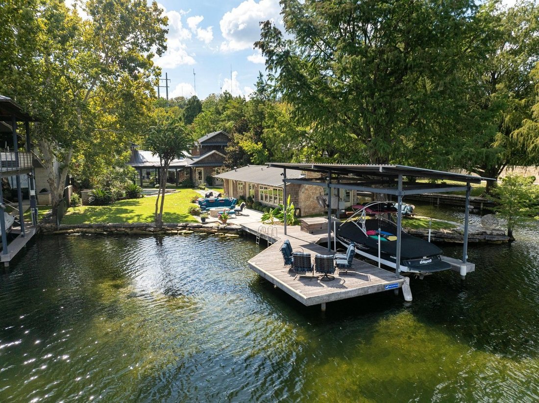 House in Austin, Texas, United States 5 - 16463867