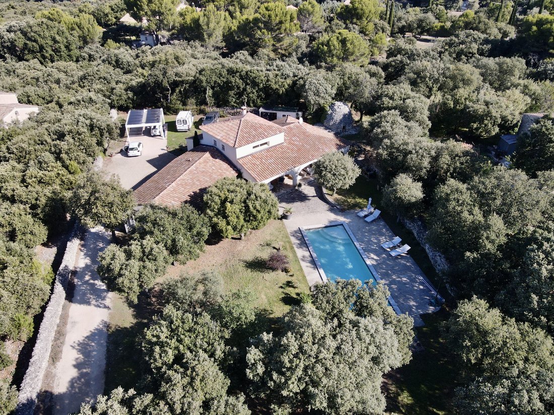 Villa in Venasque, Provence-Alpes-Côte d'Azur, France 1 - 15735535