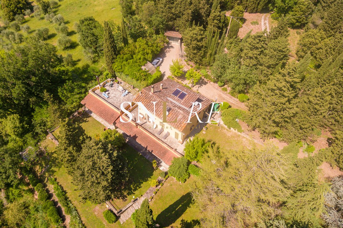 Villa in Settignano, Florence, Tuscany 2 - 14213331