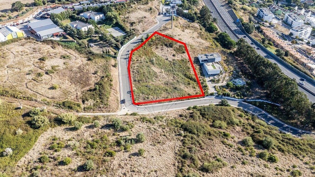Land in Barcarena, Lisbon, Portugal 3 - 16465006