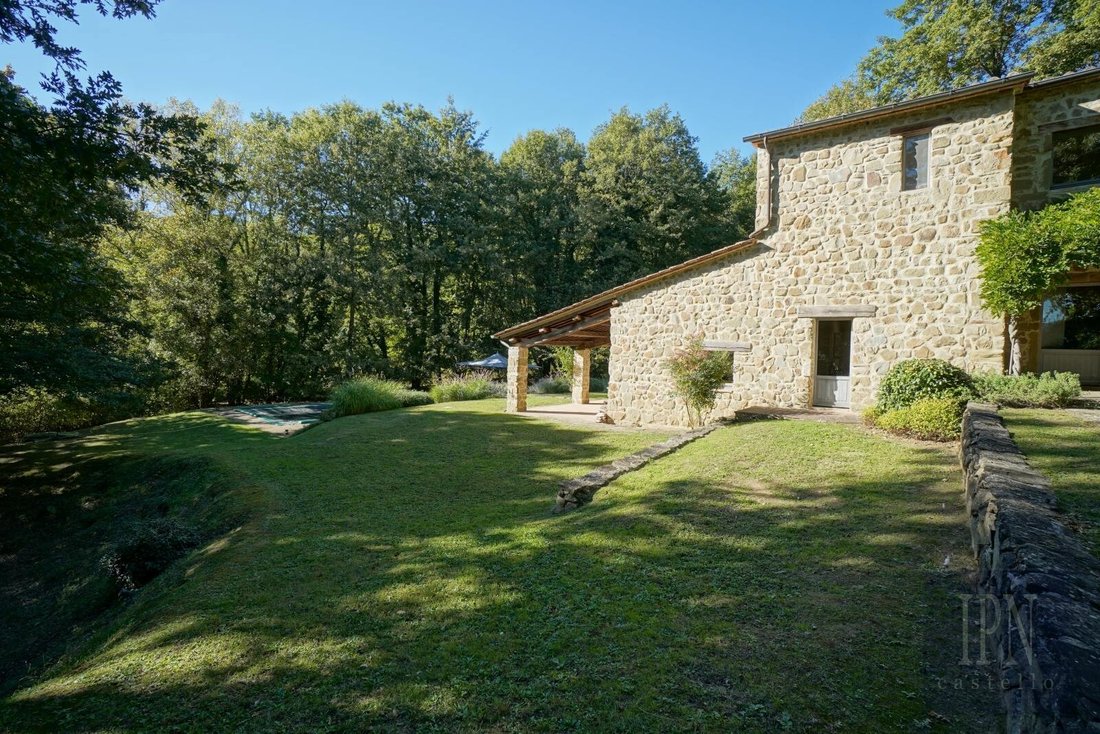 Villa in Umbertide, Umbria, Italy 2 - 16465141