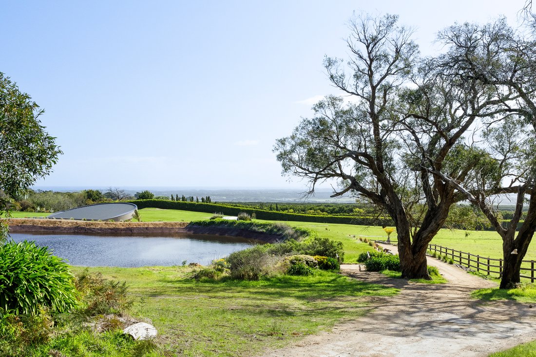 Estate in Boneo, Victoria, Australia 3 - 16465159