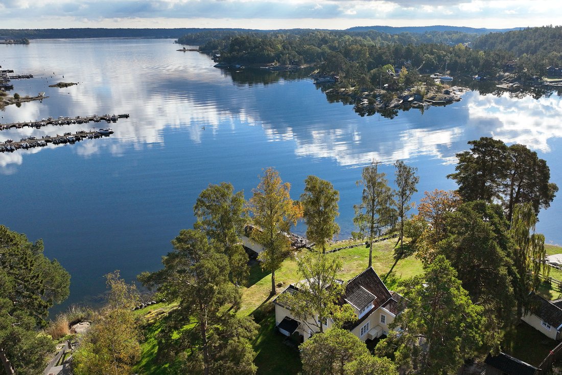 House in Saltsjöbaden, Stockholm County, Sweden 2 - 16465224