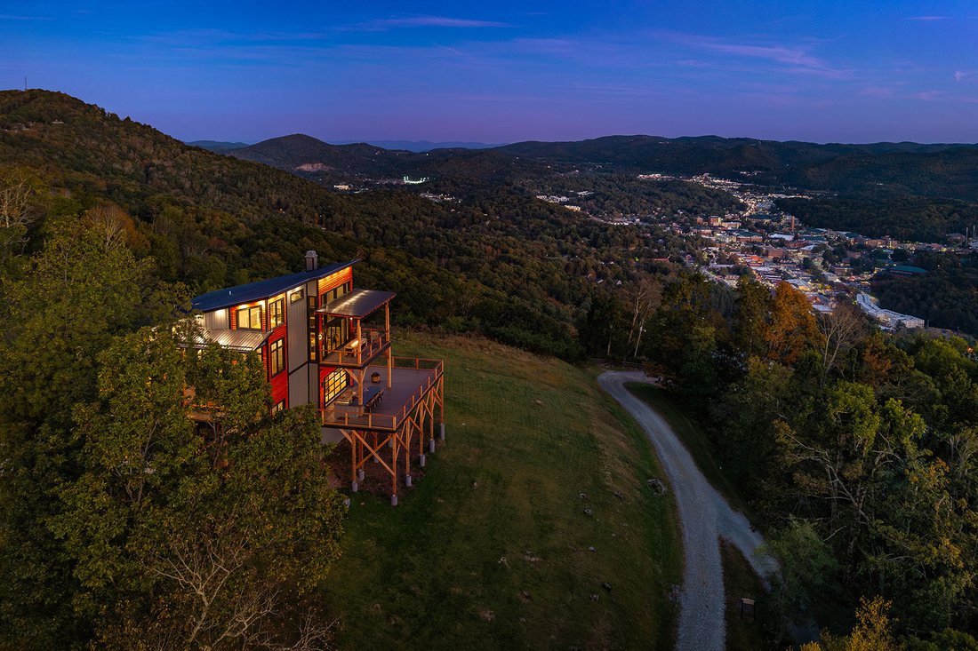 House in Boone, North Carolina, United States 2 - 16465754