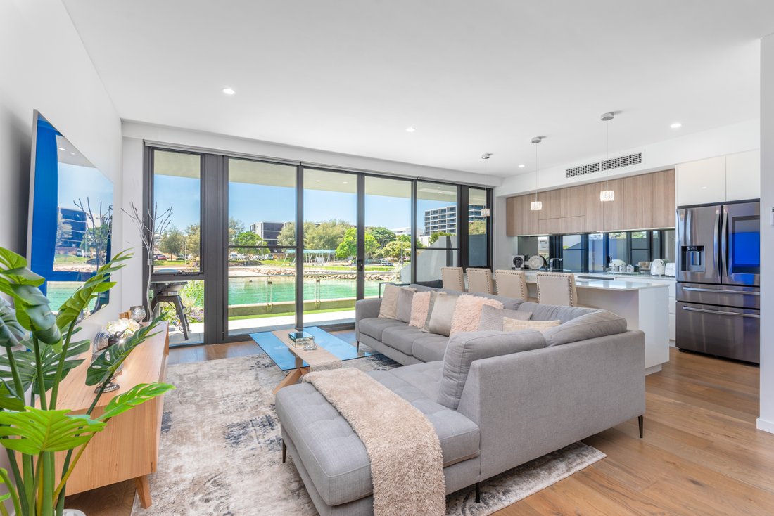 Villa in North Coogee, Western Australia, Australia 1 - 16471081