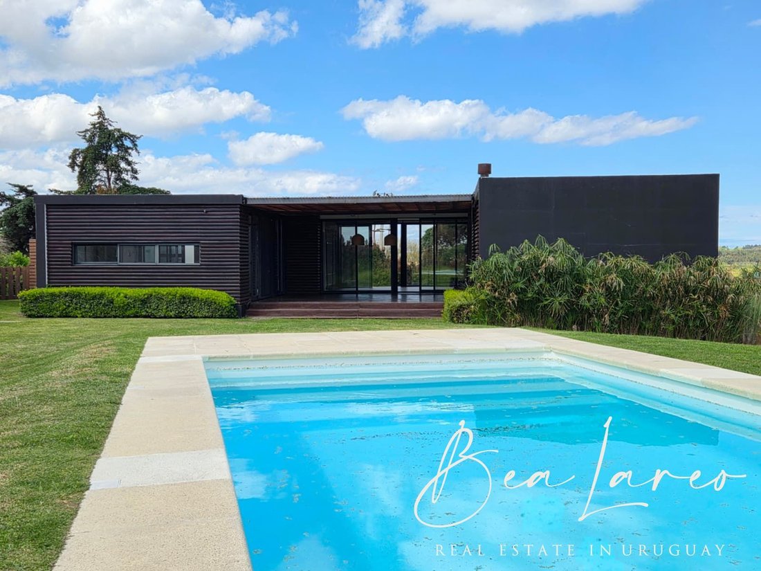 House in Lomas de Carrasco, Canelones Department, Uruguay 1 - 16471015