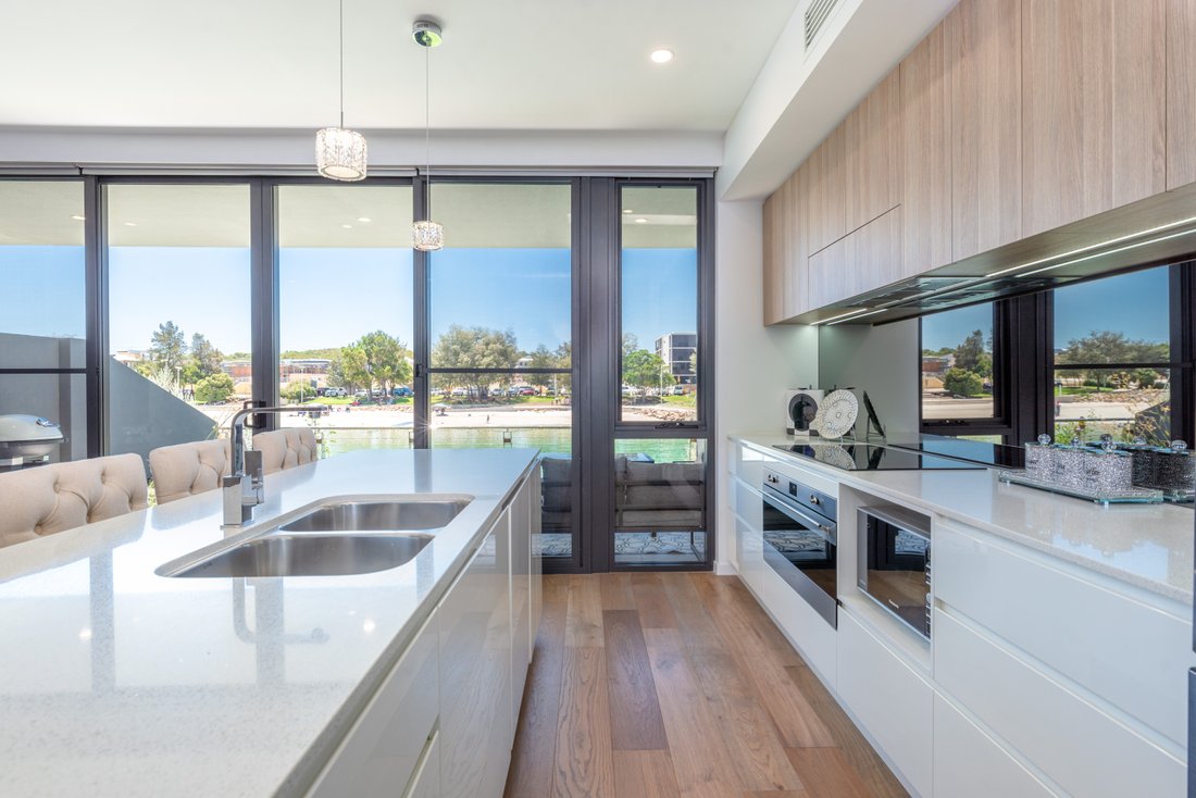 Villa in North Coogee, Western Australia, Australia 2 - 16471081