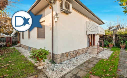 Villa in Center, Forte dei Marmi, Tuscany 1