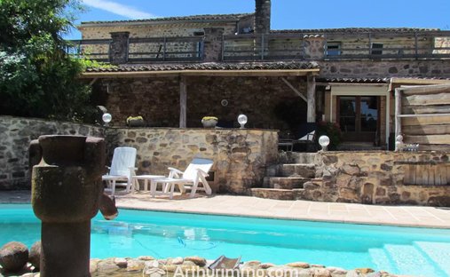Haus in Puycelsi, Okzitanien, Frankreich 1