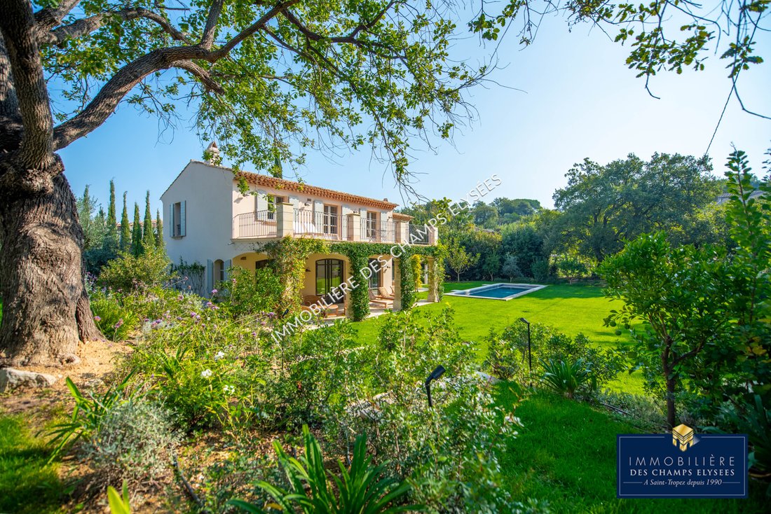 Estate in Zone Est Diffuse, Saint-Tropez, France 1 - 16466813