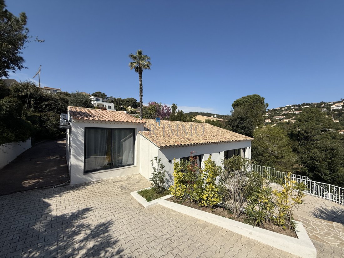 Villa in Les Issambres, Roquebrune-sur-Argens, France 4 - 16469461