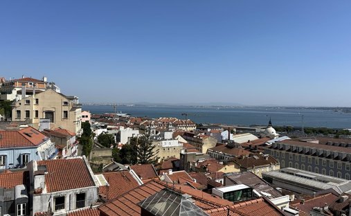 Apartment in Misericordia, Lisbon, Portugal 1