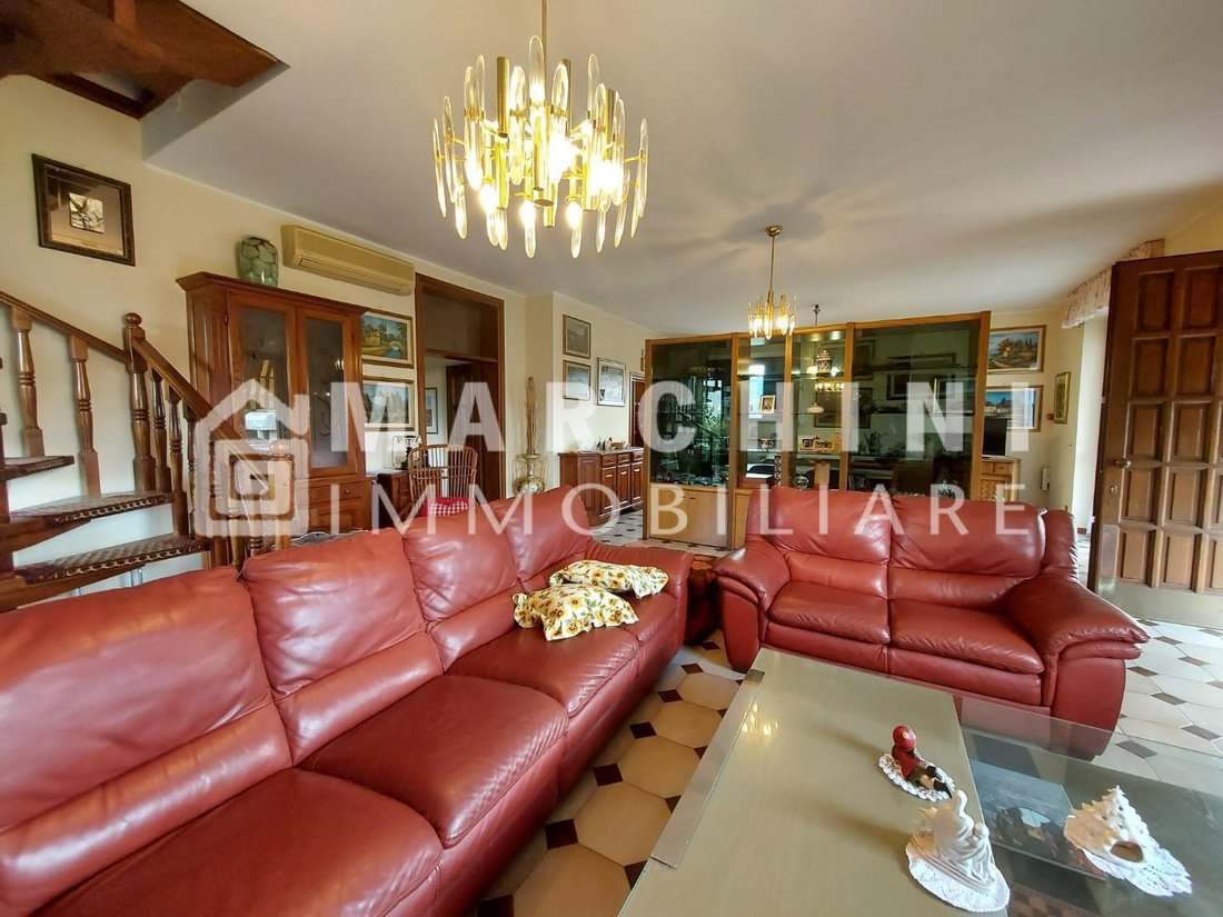 Villa in Pieve di Brancoli, Lucca, Tuscany 3 - 16466703