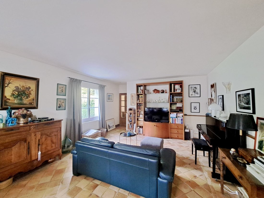 House in Senlis, Hauts-de-France, France 5 - 16467896