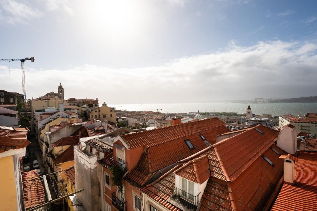 Apartment in Misericordia, Lisbon, Portugal 1 - 16467909