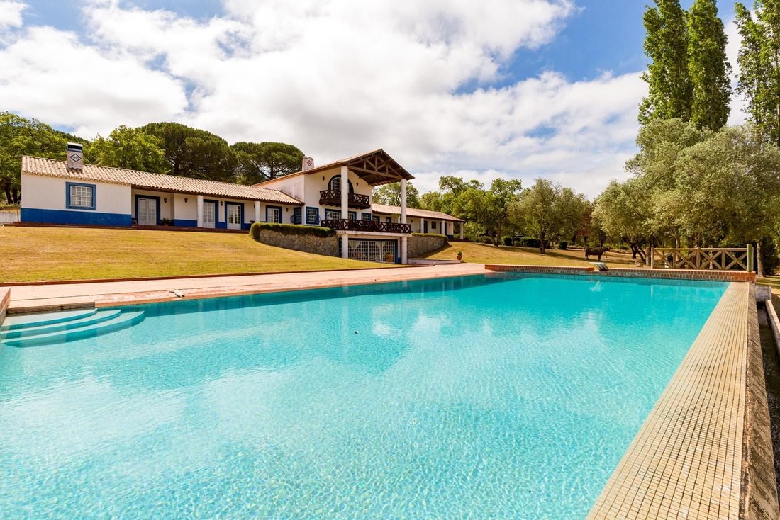 Country House in Santiago do Cacem, Santa Cruz e Sao Bartolomeu da Serra, Setubal, Portugal 1 - 16469075