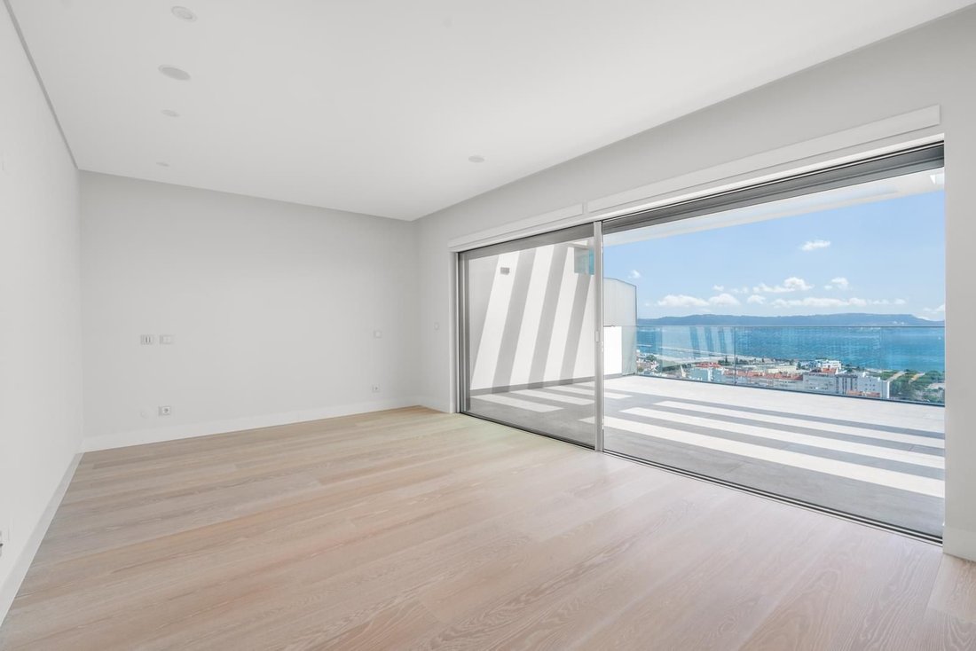 Apartment in Alges, Linda-a-Velha e Cruz Quebrada-Dafundo, Lisbon, Portugal 2 - 16468875