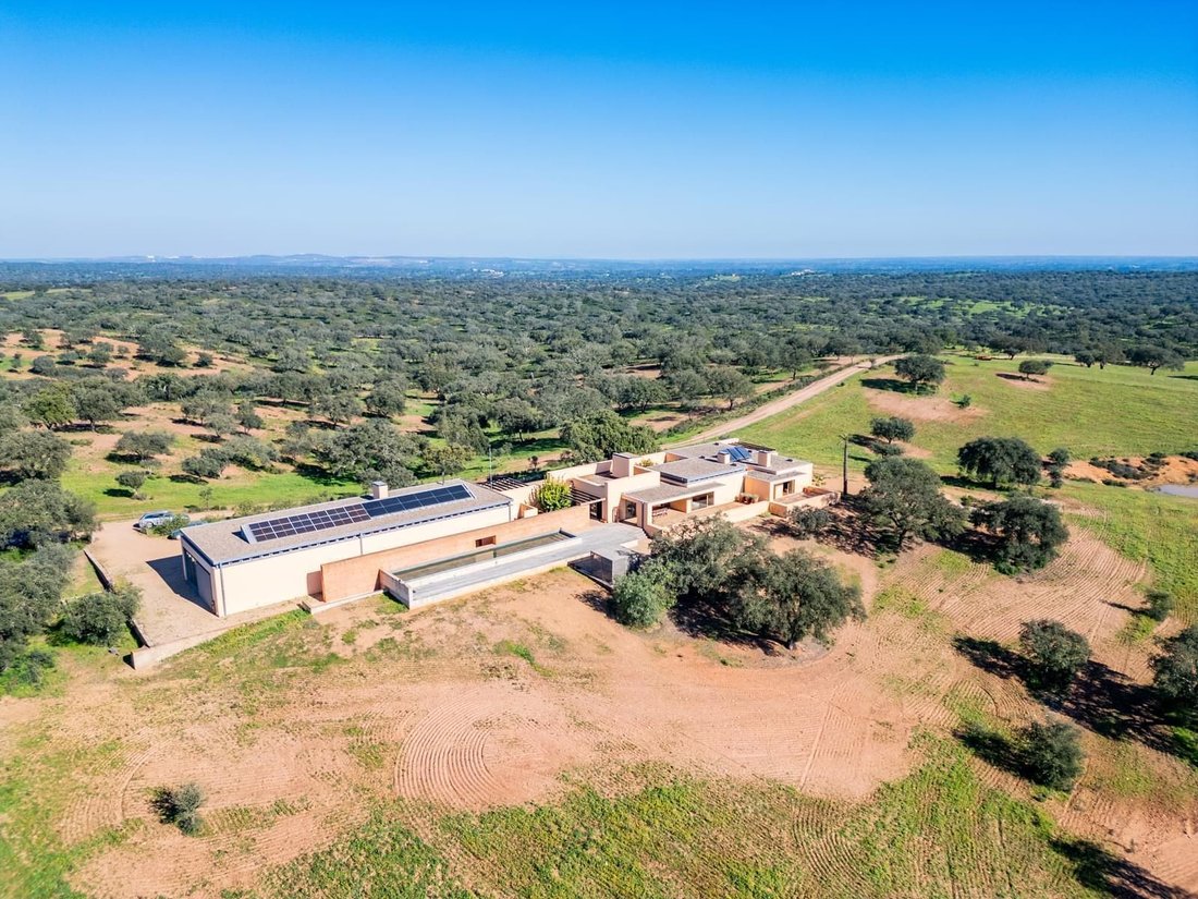 Villa in Quintos, Beja District, Portugal 1 - 16468667