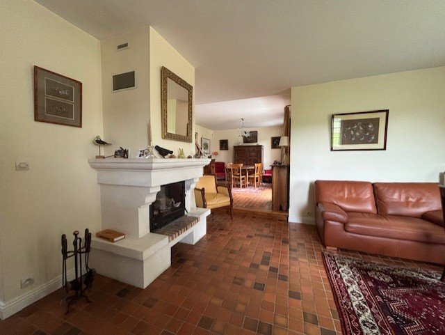 House in Villers-Saint-Frambourg, Villers-Saint-Frambourg-Ognon, France 2 - 16467597