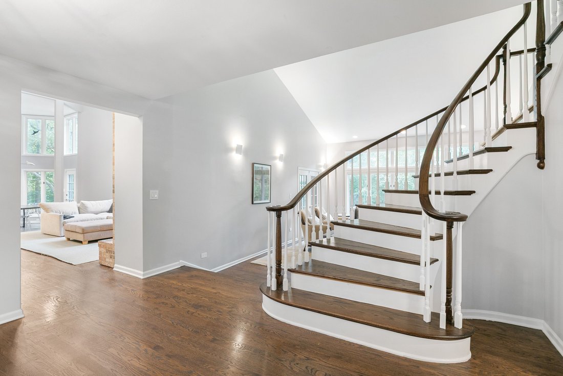 House in Lake Bluff, Illinois, United States 2 - 16466353