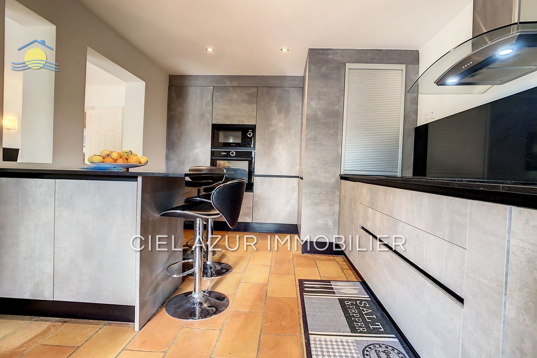 Villa in Mougins, Provence-Alpes-Côte d'Azur, France 2 - 12915378