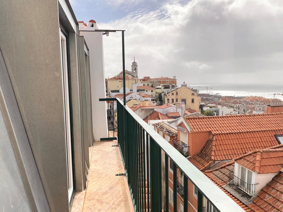Apartment in Misericordia, Lisbon, Portugal 2 - 16467909