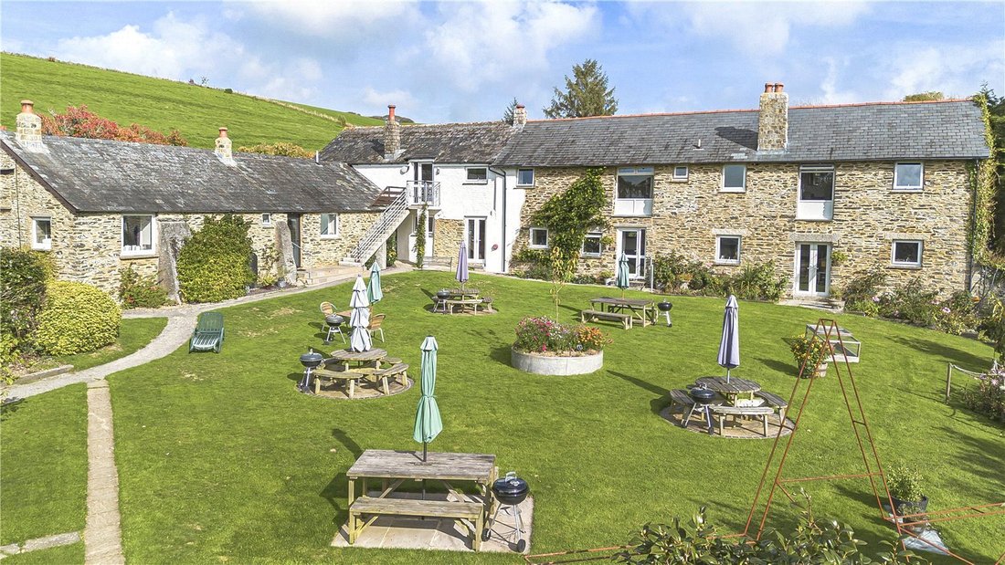 Estate in Trenewan, Polperro, England 3 - 16466547