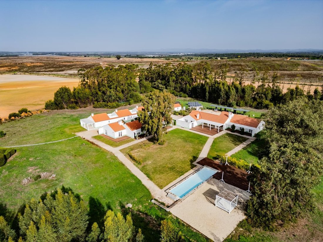 Villa in Sao Salvador e Santa Maria, Beja District, Portugal 2 - 16468848