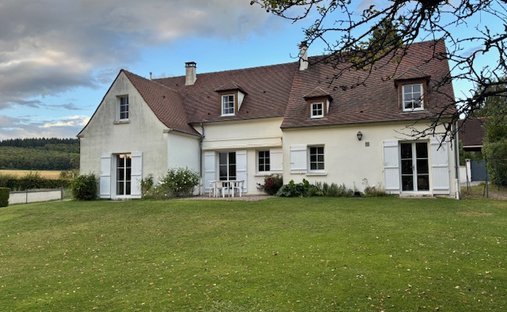House in Villers-Saint-Frambourg, Villers-Saint-Frambourg-Ognon, France 1