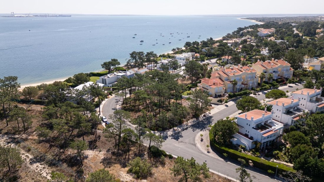 Villa in Carvalhal, Setubal, Portugal 1 - 16466787