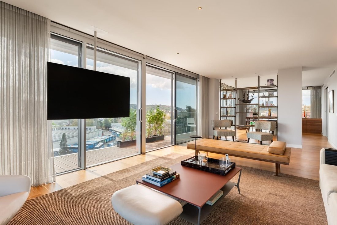Apartment in Sao Domingos de Benfica, Lisbon, Portugal 1 - 16468264