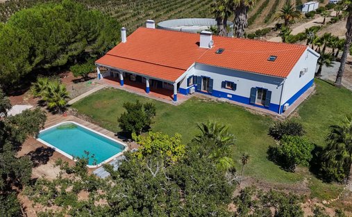 Country House in Foros de Vale Figueira, Évora District, Portugal 1