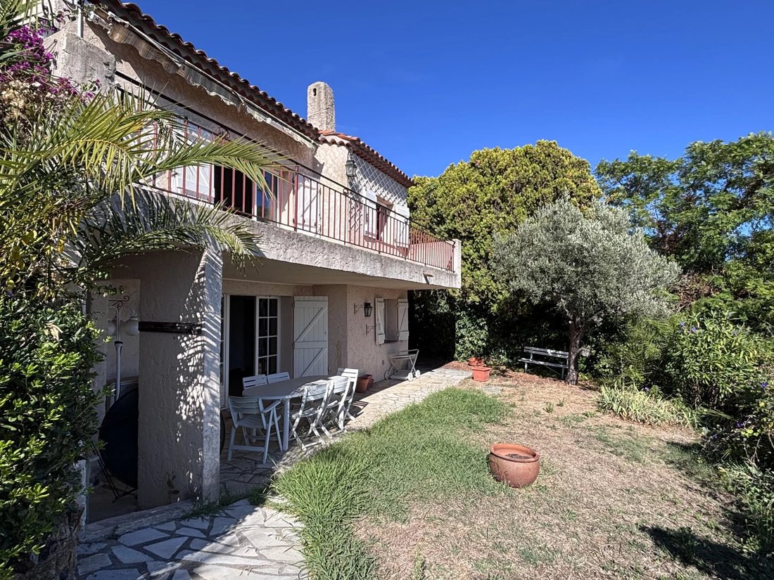 Villa in Brusquet-Retenaou-Devens, Vallauris, France 1 - 16466540