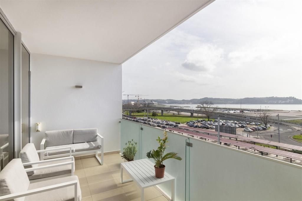 Apartment in Alges, Linda-a-Velha e Cruz Quebrada-Dafundo, Lisbon, Portugal 1 - 16466306