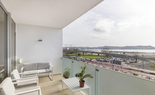 Apartment in Alges, Lisbon, Portugal 1