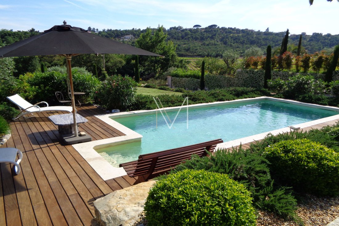 Villa in Le Plan-de-la-Tour, Provence-Alpes-Côte d'Azur, France 3 - 16469701