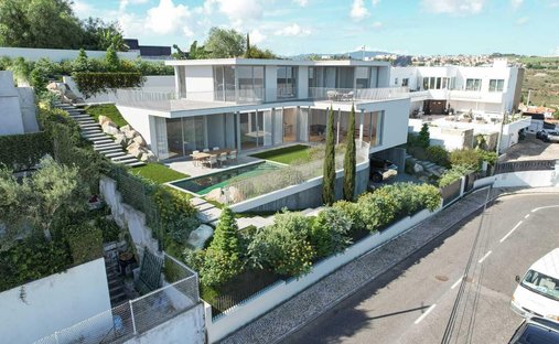 Villa in Oeiras e Sao Juliao da Barra, Paco de Arcos e Caxias, Lisbon, Portugal 1
