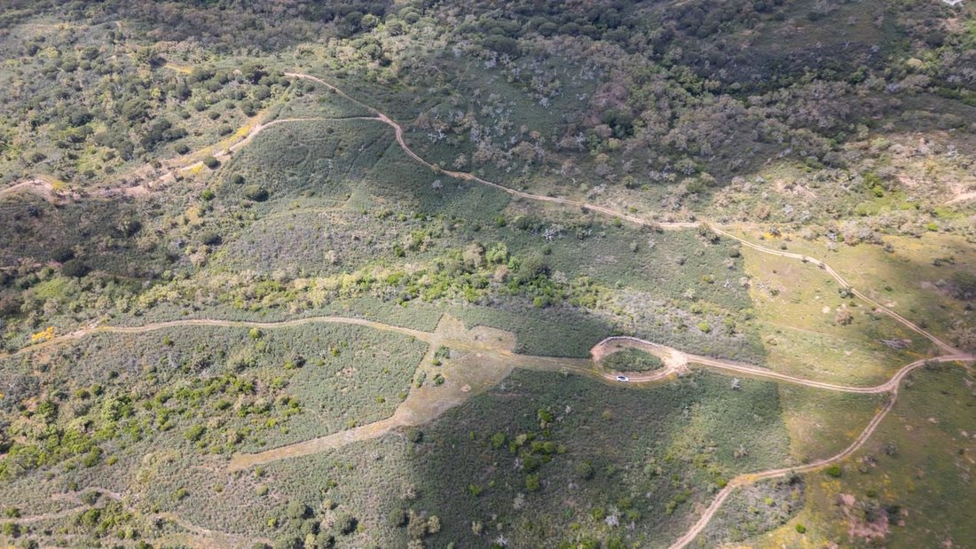 Land in Santiago do Cacem, Santa Cruz e Sao Bartolomeu da Serra, Setubal, Portugal 1 - 16468771