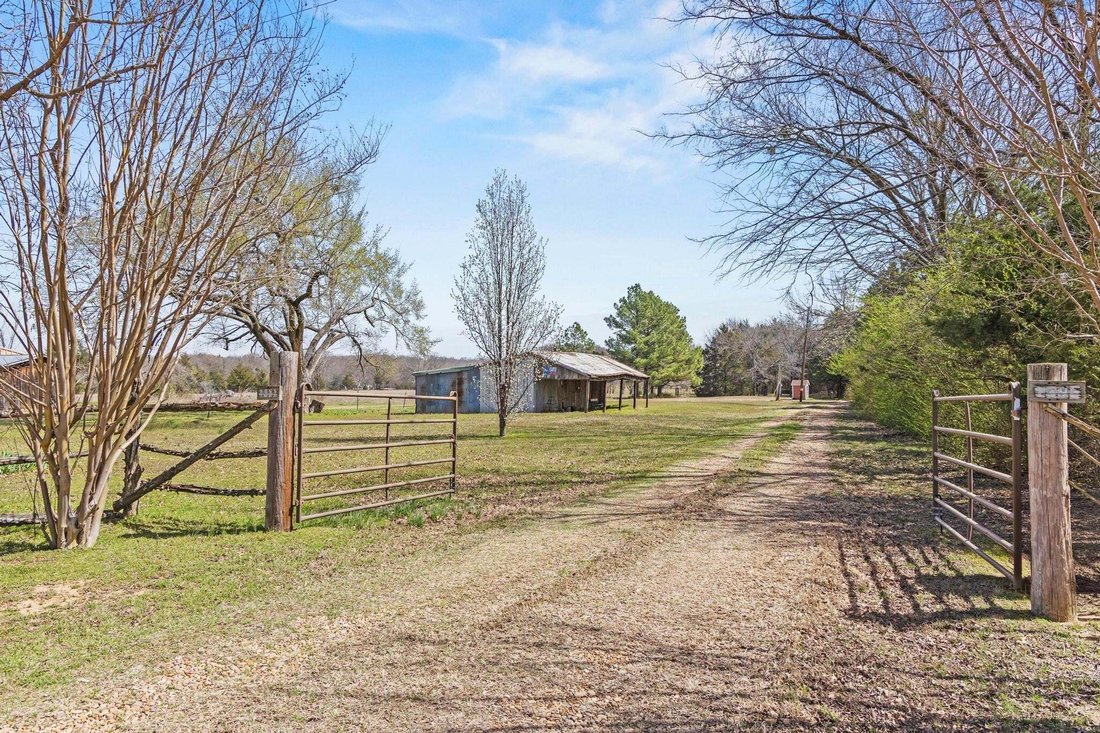 House in Ivanhoe, Texas, United States 1 - 15376814