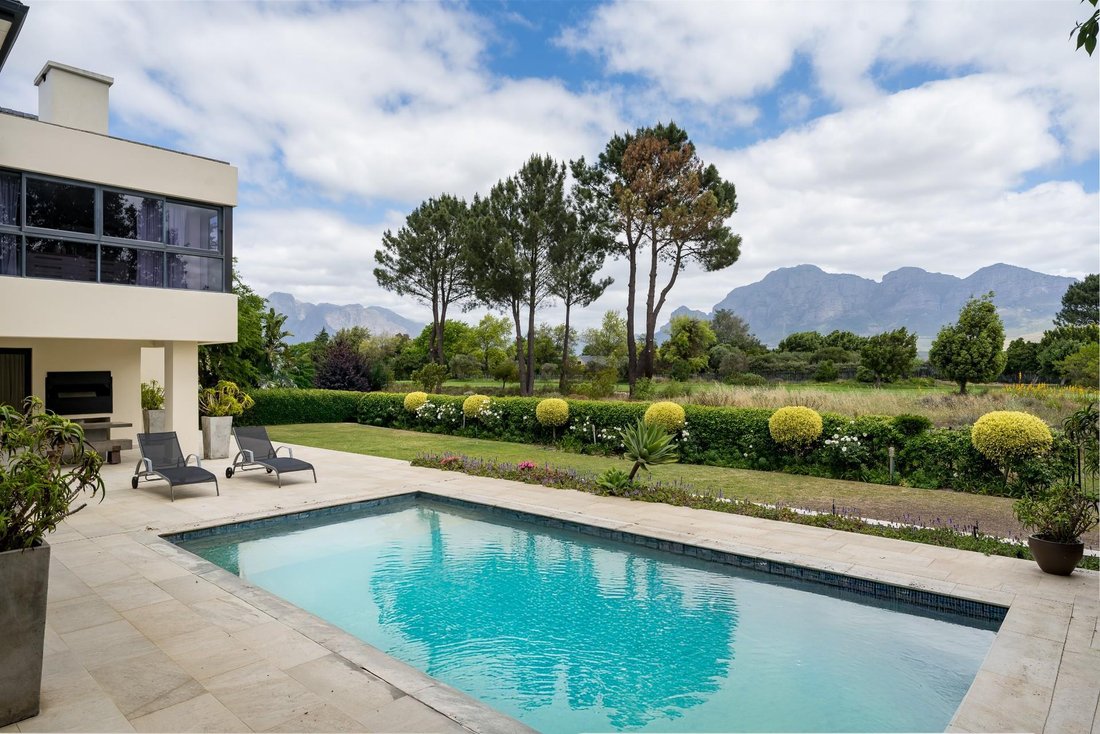 House in Paarl, Western Cape, South Africa 4 - 16469781
