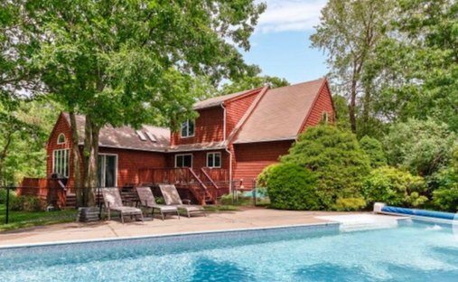 Hampton Bays, New York, United States 1