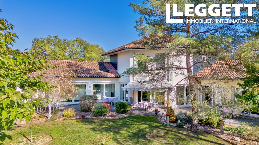 Villa in Bourg-du-Bost, Nouvelle-Aquitaine, France 2 - 16470047